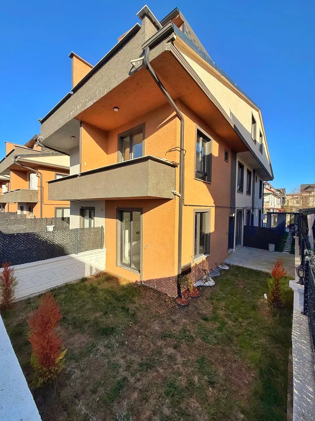 MERKEZ PLAJ, UYGUN FİYAT, AYRI KONSEPT MUTFAK, PLAJA 200 METRE 4+1 TRİPLEKS VİLLA! KOCAALİ YAYLA MH — Satılık Villa, Kocaali