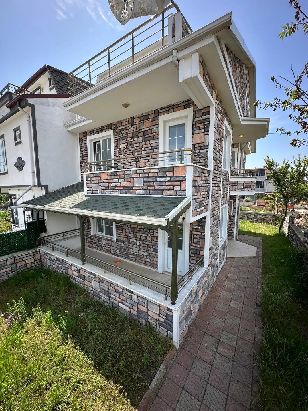 TAM BAĞIMSIZ EN UYGUN FİYAT 4+1 MÜSTAKİL! AYRI MUTFAK, 162m2 ARSA İÇİNDE, DENİZE 50M! KOCAALİ YAYLA MH — Satılık Villa, Kocaali